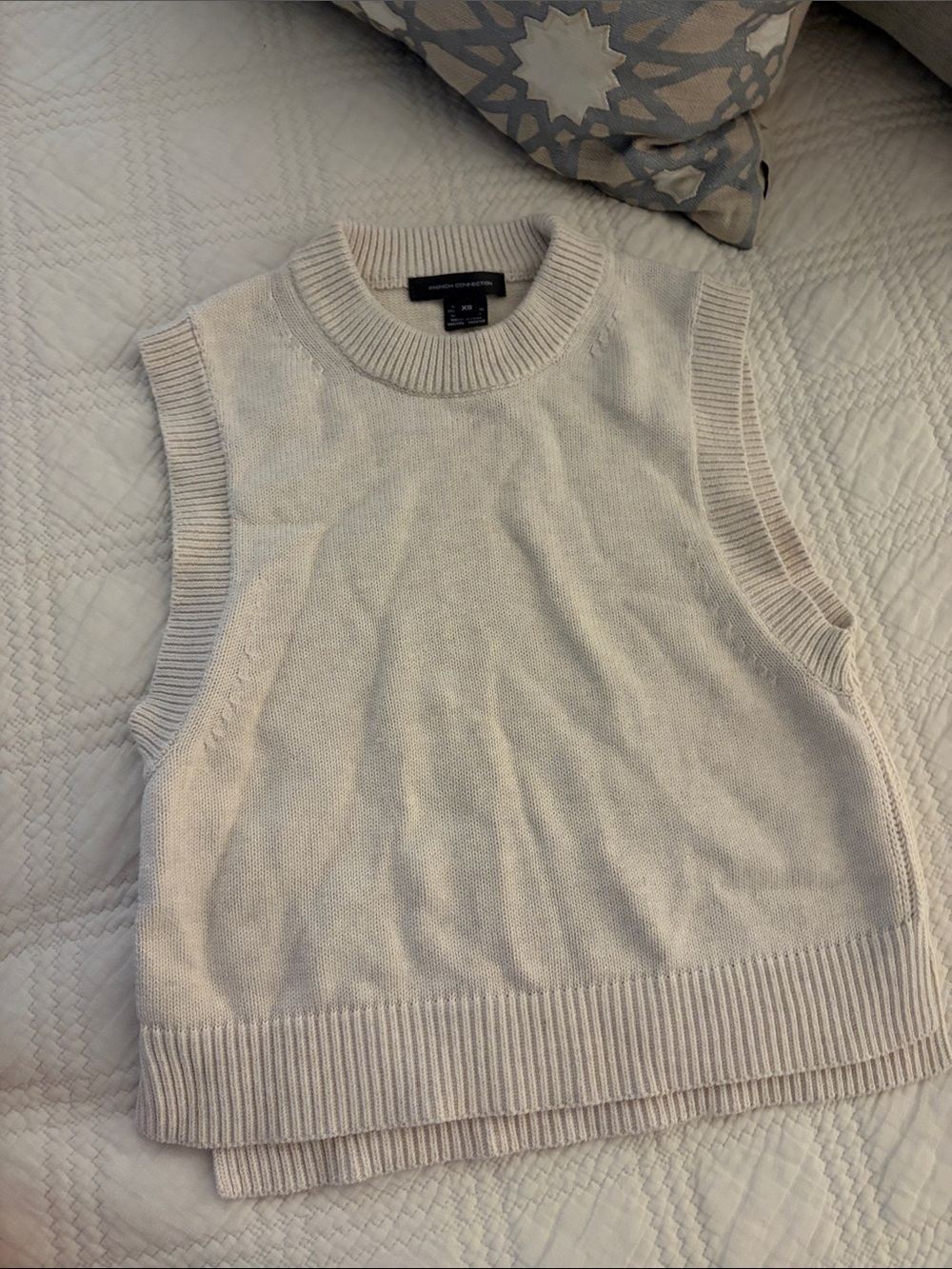 French Connection Cream Sleeveless Crew Neck Sweater Vest